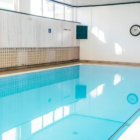 Tirol Mit Hallenbad Und Sauna By Monicare アパート *
