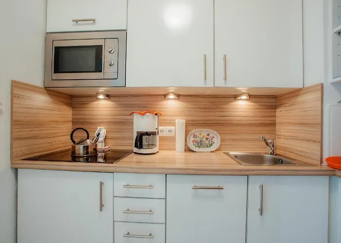 Tirol Mit Hallenbad Und Sauna By Monicare